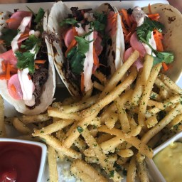 Honest John’s Bar and Restaurant